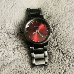 Nixon shoot to thrill “the cannon” stainless steel men’s watch.